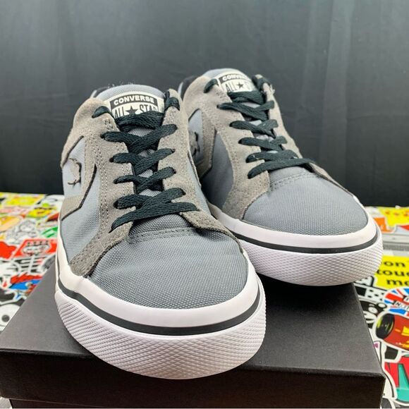 Converse Low Suede Star Size 10.5 Women's - Picture 7 of 11